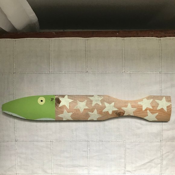Hand Painted Picket Fence Fish - Picture 1 of 5